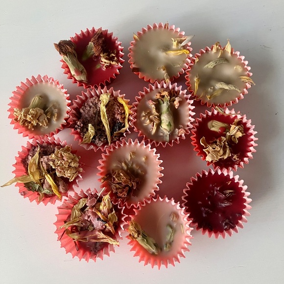 Lot of 12 natural firestarters - made of herbs, wax, paper - Picture 9 of 9